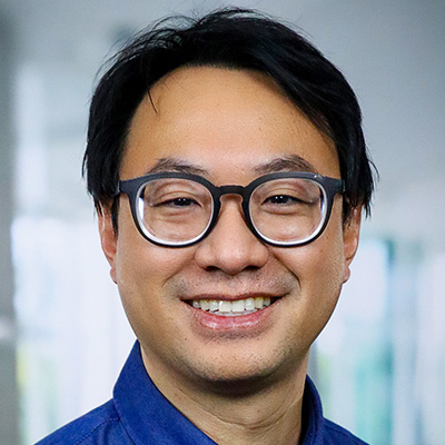 Manatsathit, Dr. Shane